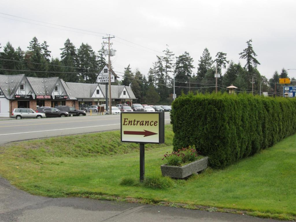 Arbutus Grove Motel Parksville Kültér fotó